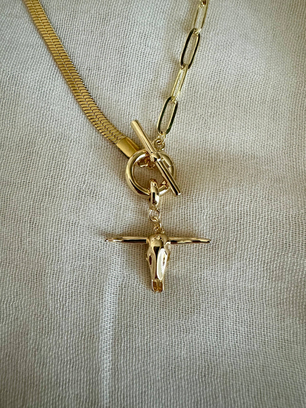 Plated Long Horn Pendant Necklace