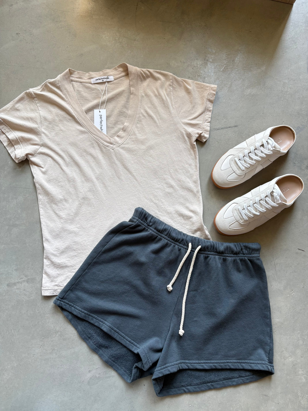 Hendrix Cream Boxy V Neck