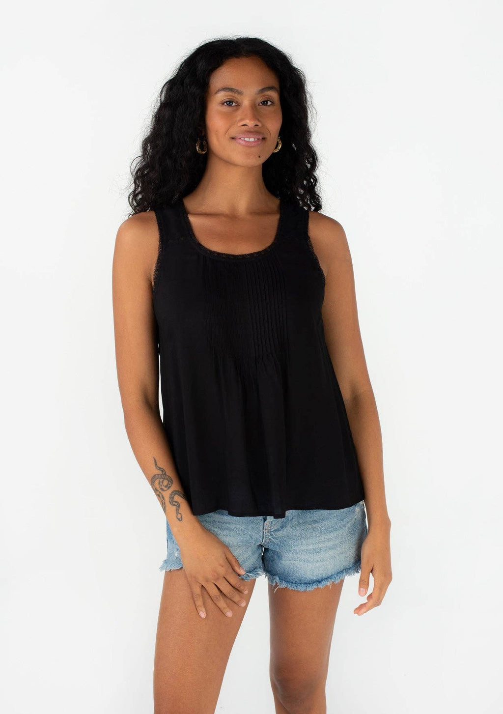 Lace Trim Scoop Neck Tank Top