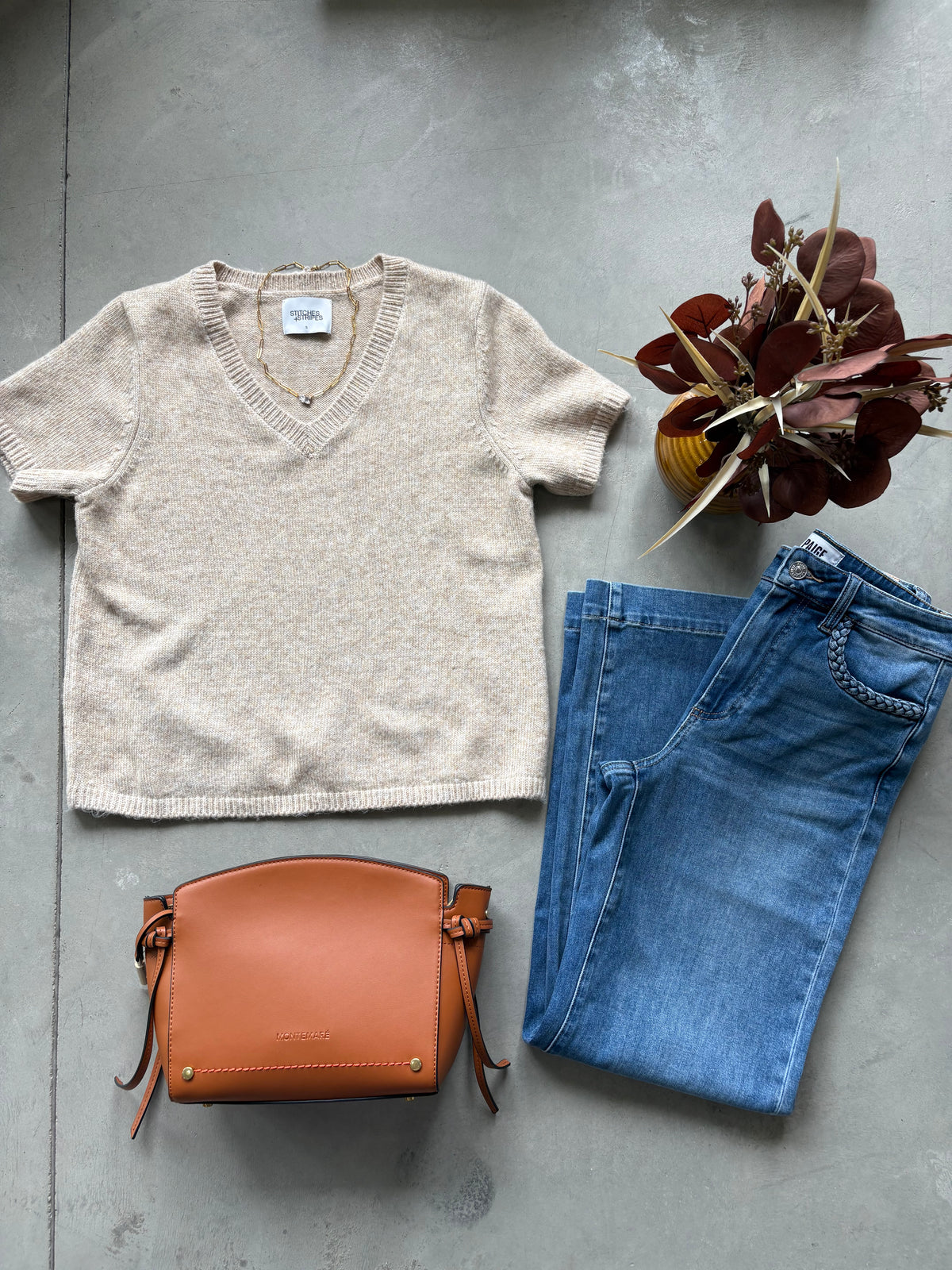 Leo V-neck Tee