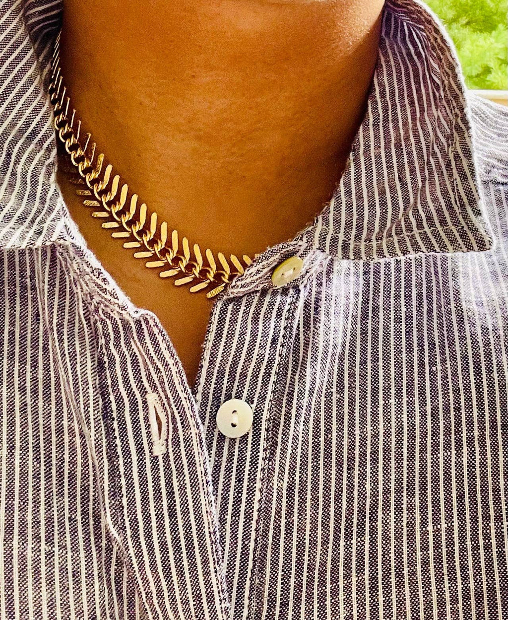 DOR215 18k matte gold fish bone necklace