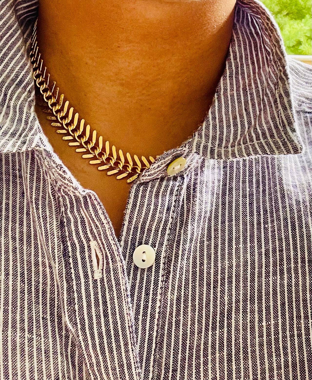 DOR215 18k matte gold fish bone necklace