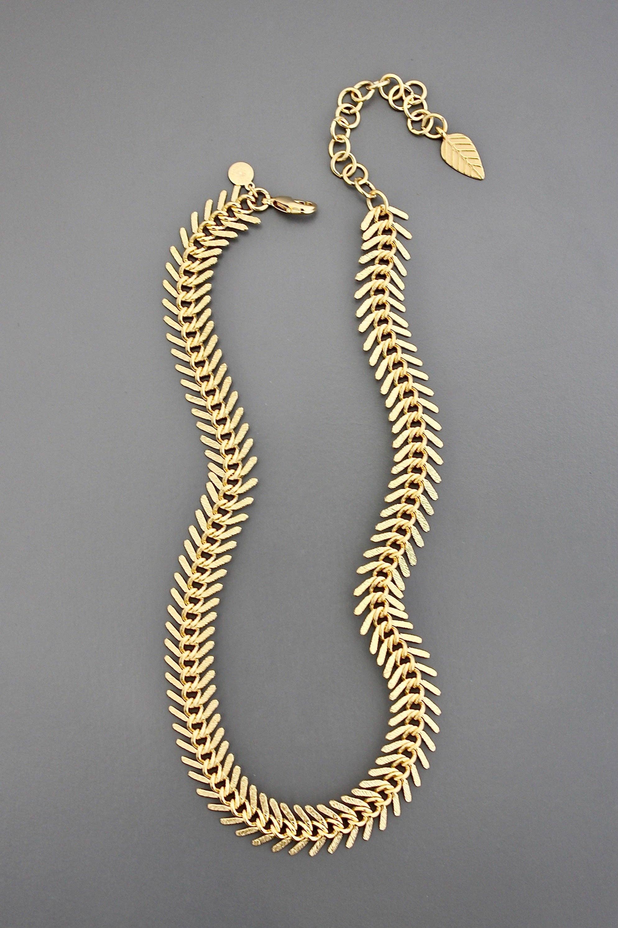 DOR215 18k matte gold fish bone necklace