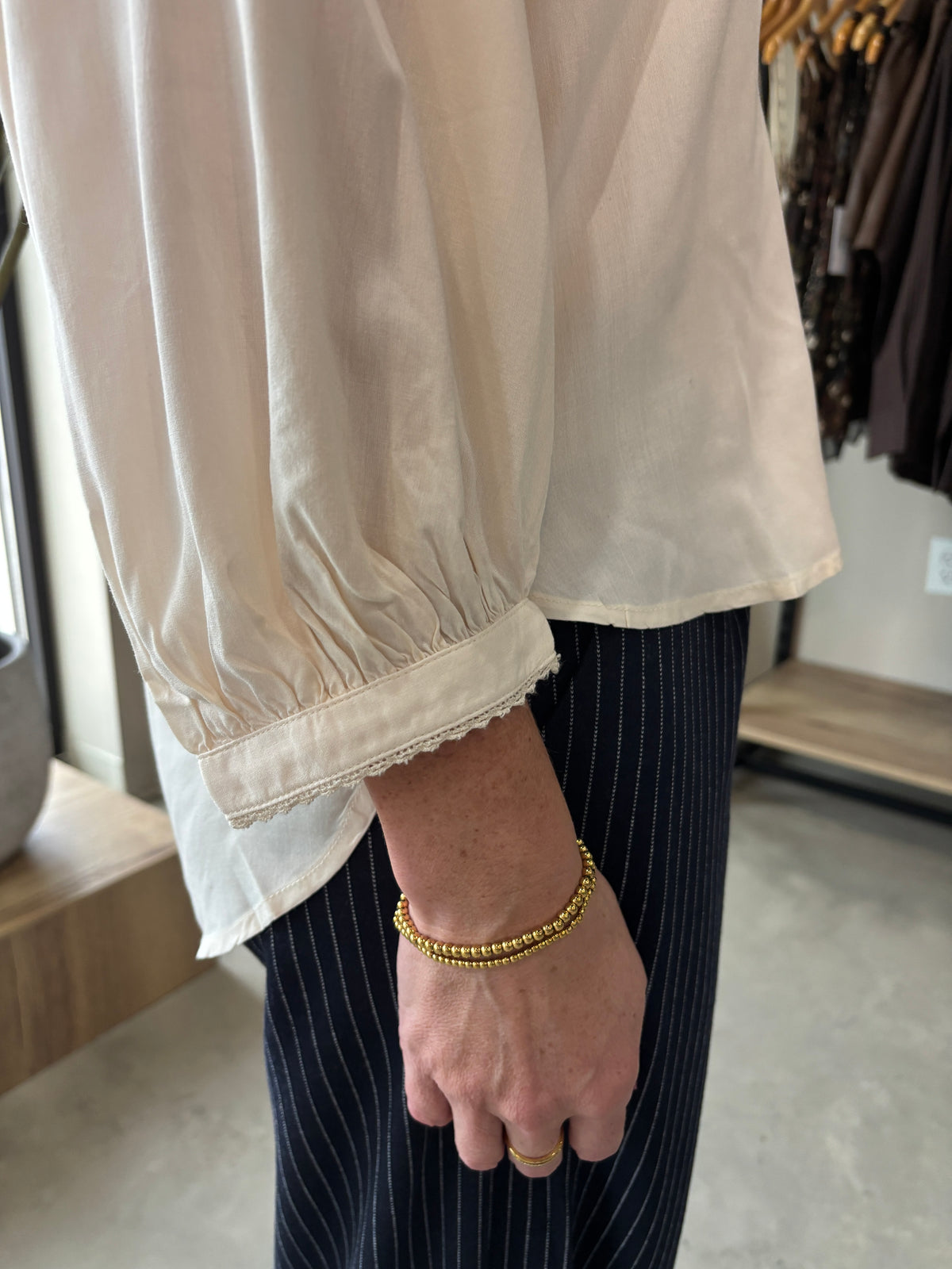 Ashlyn Cream Button
