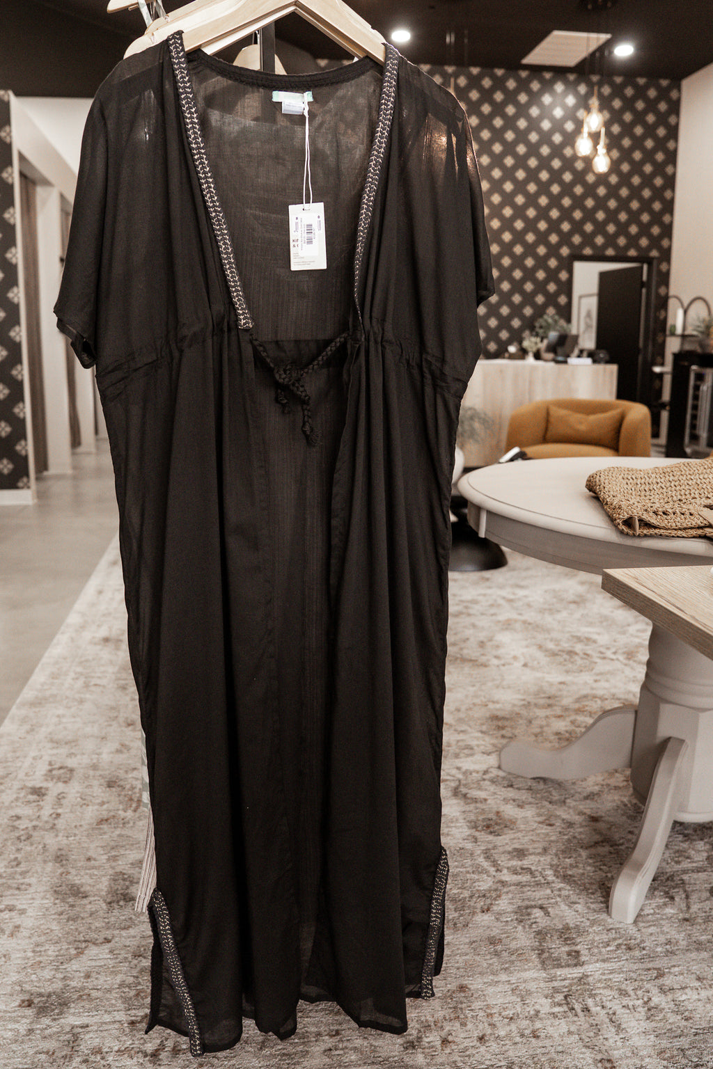 Kimono Nur Black w/ Gold Detail