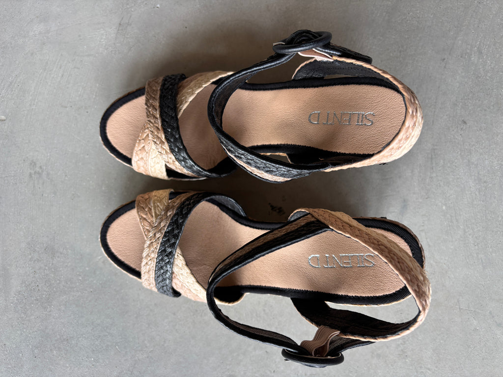 Black Multi Color Raffia Wedge