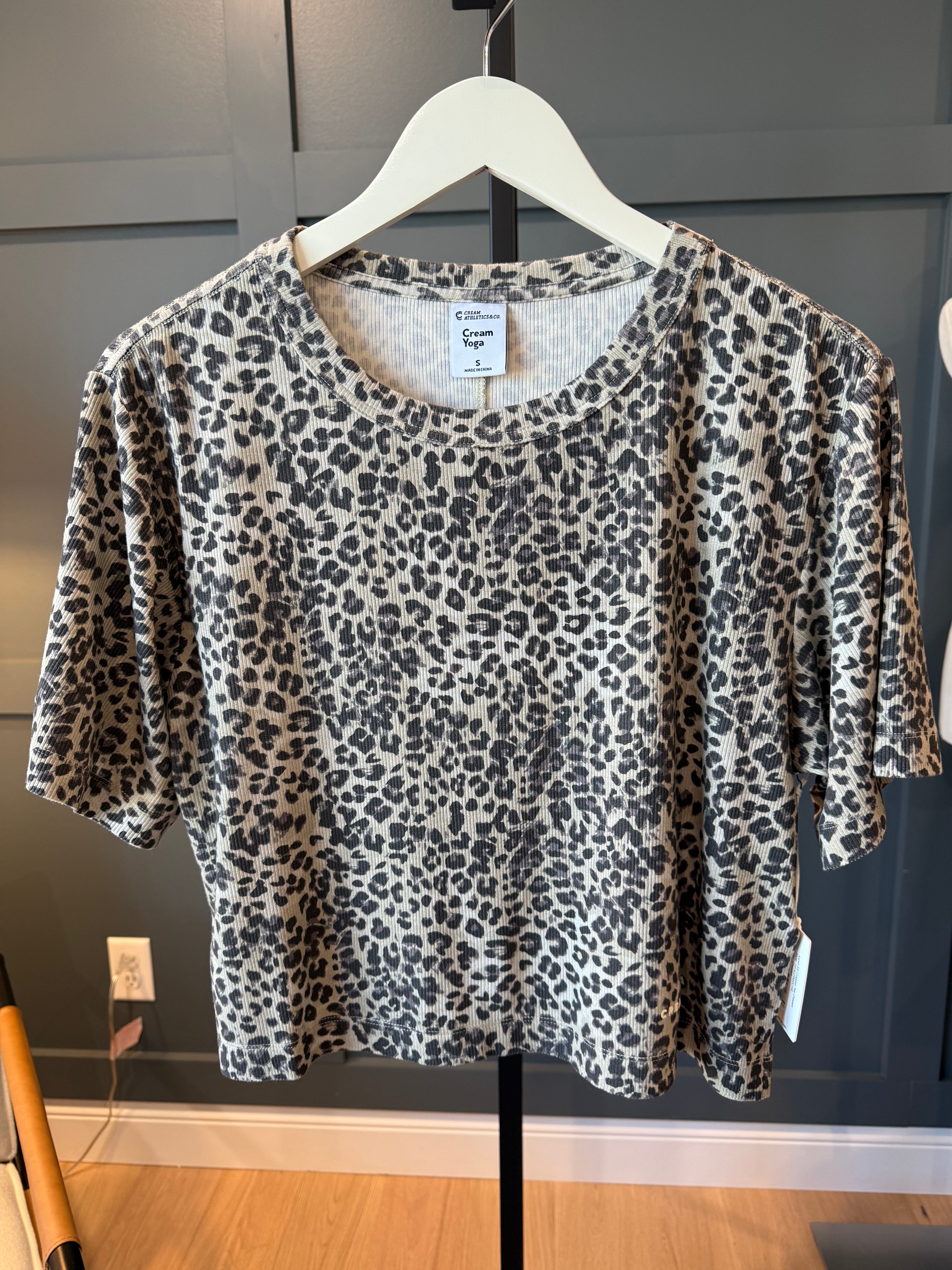 Cheetah Karen Cropped Tee