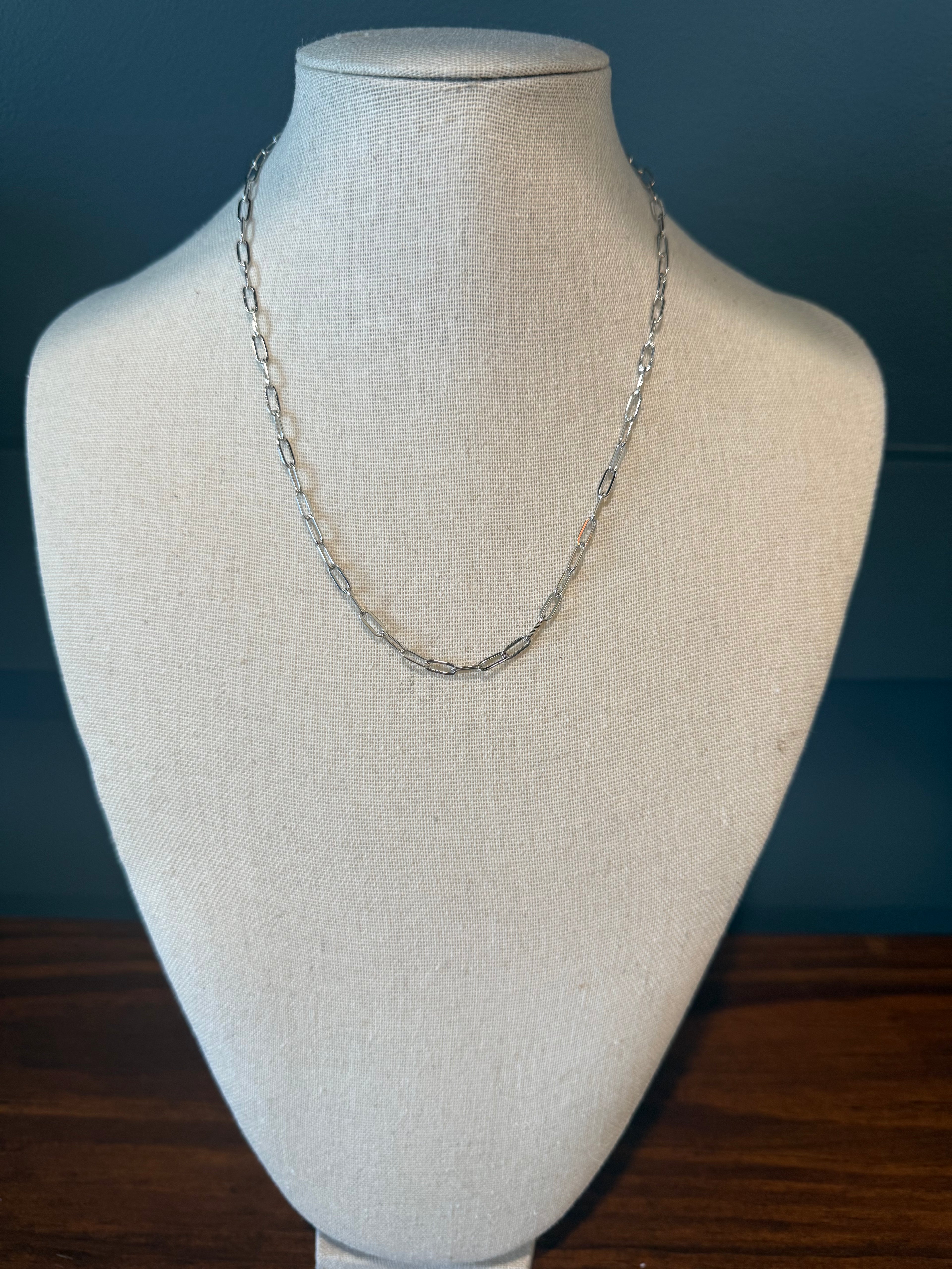 Madison White Gold Paperclip