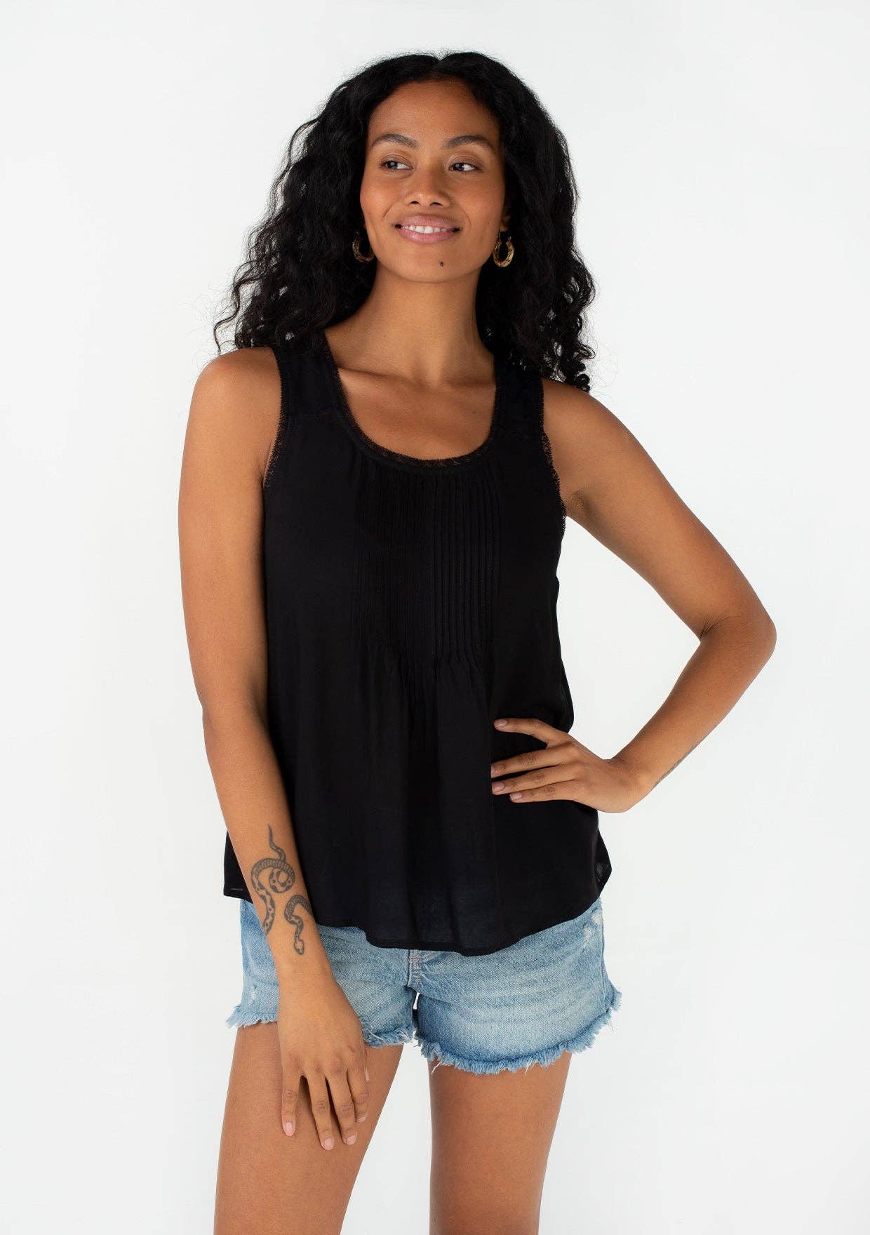 Lace Trim Scoop Neck Tank Top